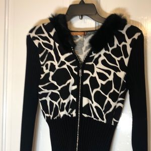 Belldini zip front hooded sweater with fur collar